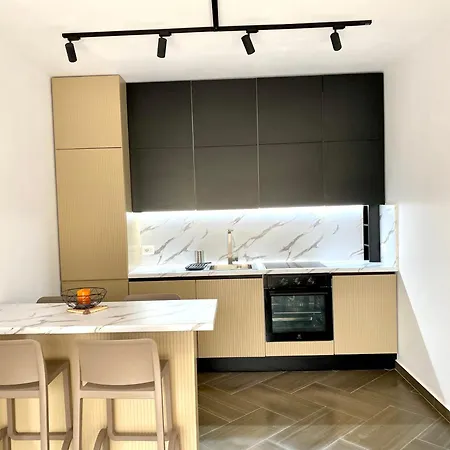 Liv 1 Apartment *